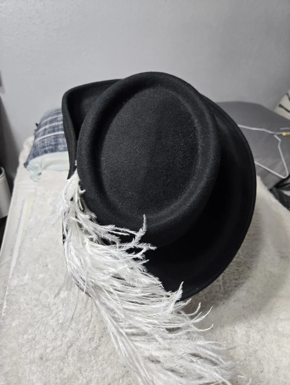 Conner Handmade Pirate Hat With Feather Sz Medium Black